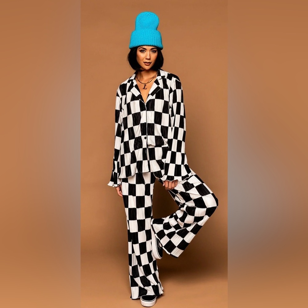 MADE BY LALA Long Sleeve Plisse Set in Checkerboard SIZE MEDIUM